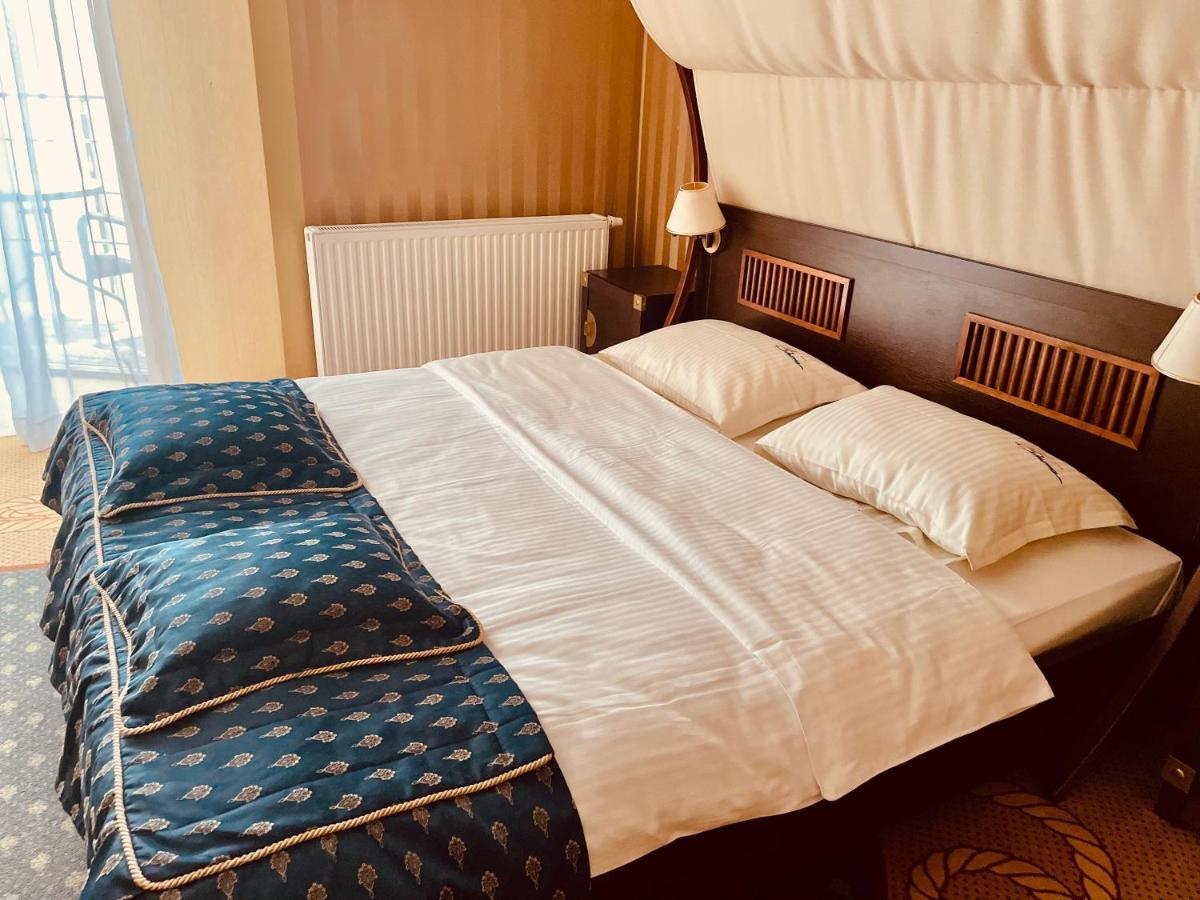 Hotel Shuma Dąbrowa Górnicza Esterno foto
