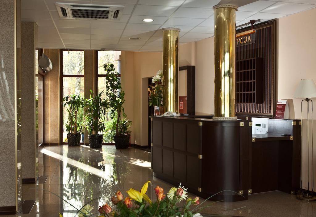 Hotel Shuma Dąbrowa Górnicza Esterno foto